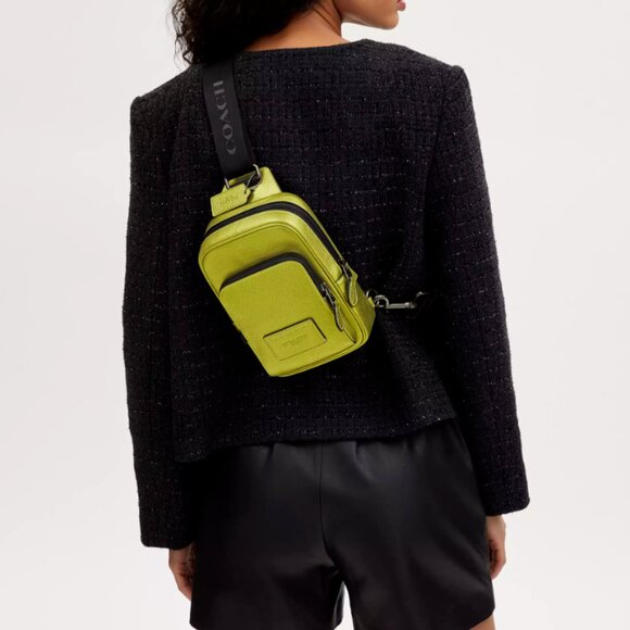 NWT Coach CP141 Track Pack 14 Leather Crossbody Sling Bag Messenger Purse Unisex - Picture 4 of 5